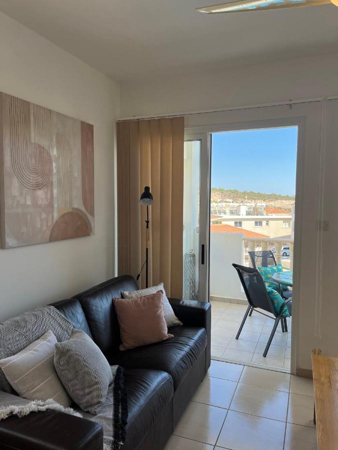 Beautiful 2 Bed Apartment In Peyia Valley, Paphos Eksteriør billede